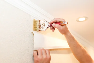 Pose de papier peint à Jardin — revêtements muraux et toiles de verre
